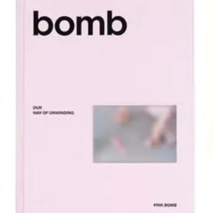 ILLIT – Mini Album Vol. 3 bomb (Random Ver.)