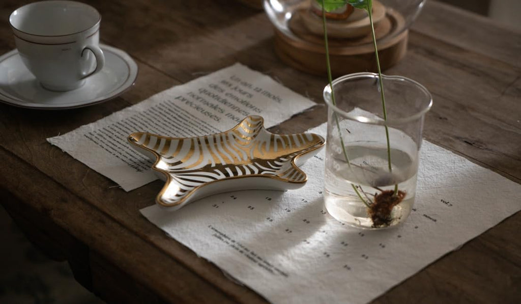Luxury Ceramic Jewelry Tray with Decorative Figurine (1 x Gold Stripe Tiger Tray)