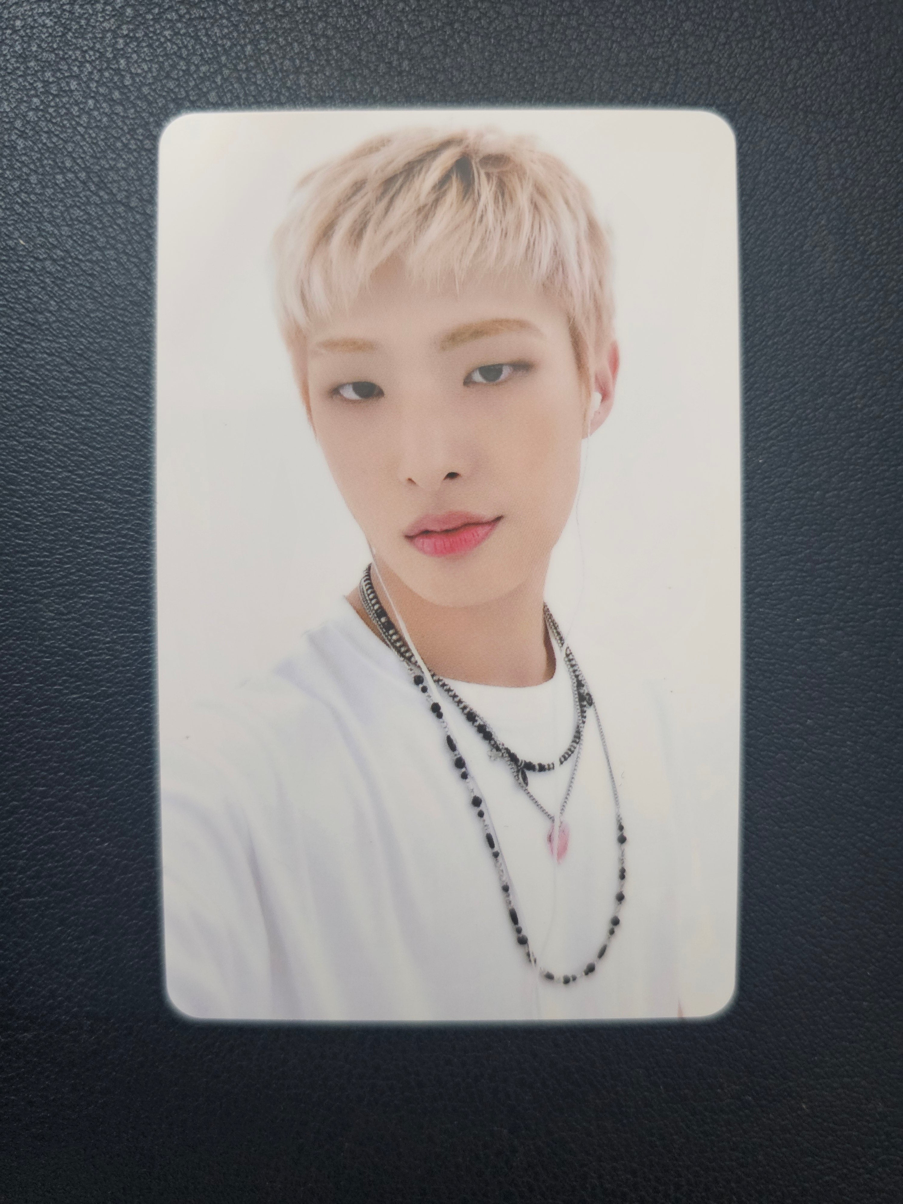 ATEEZ – Whosfan Café Lucky Draw Photocard (THE WORLD EP.2 : OUTLAW)