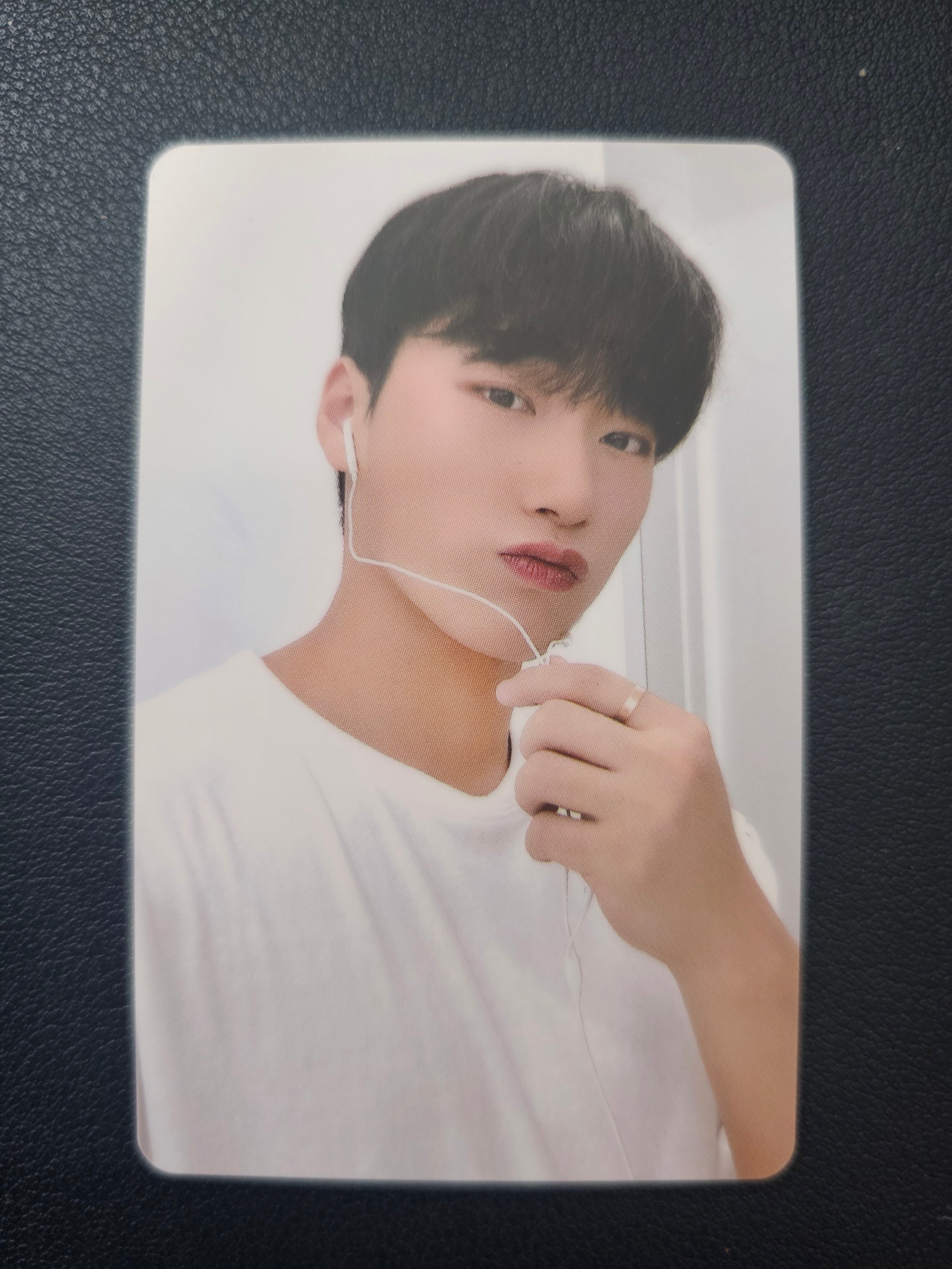 ATEEZ – Whosfan Café Lucky Draw Photocard (THE WORLD EP.2 : OUTLAW)
