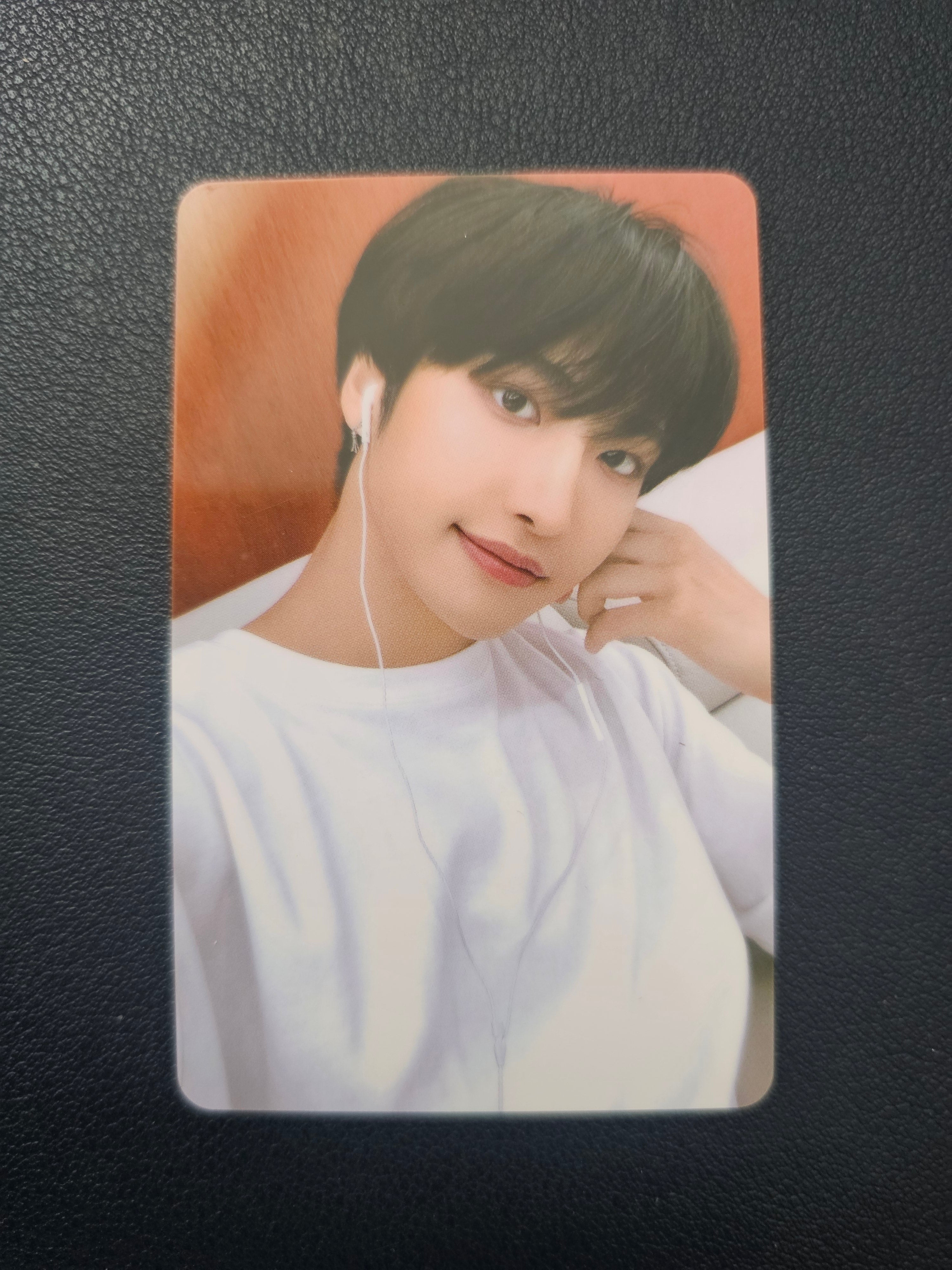 ATEEZ – Whosfan Café Lucky Draw Photocard (THE WORLD EP.2 : OUTLAW)