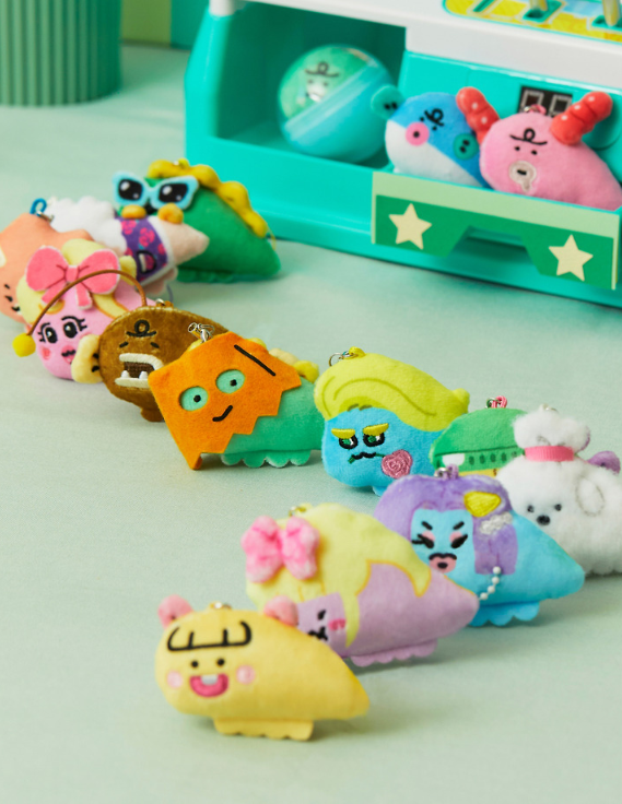 KAKAO FRIENDS Jordy Mini Plush Keyring (Random 1 of 32)
